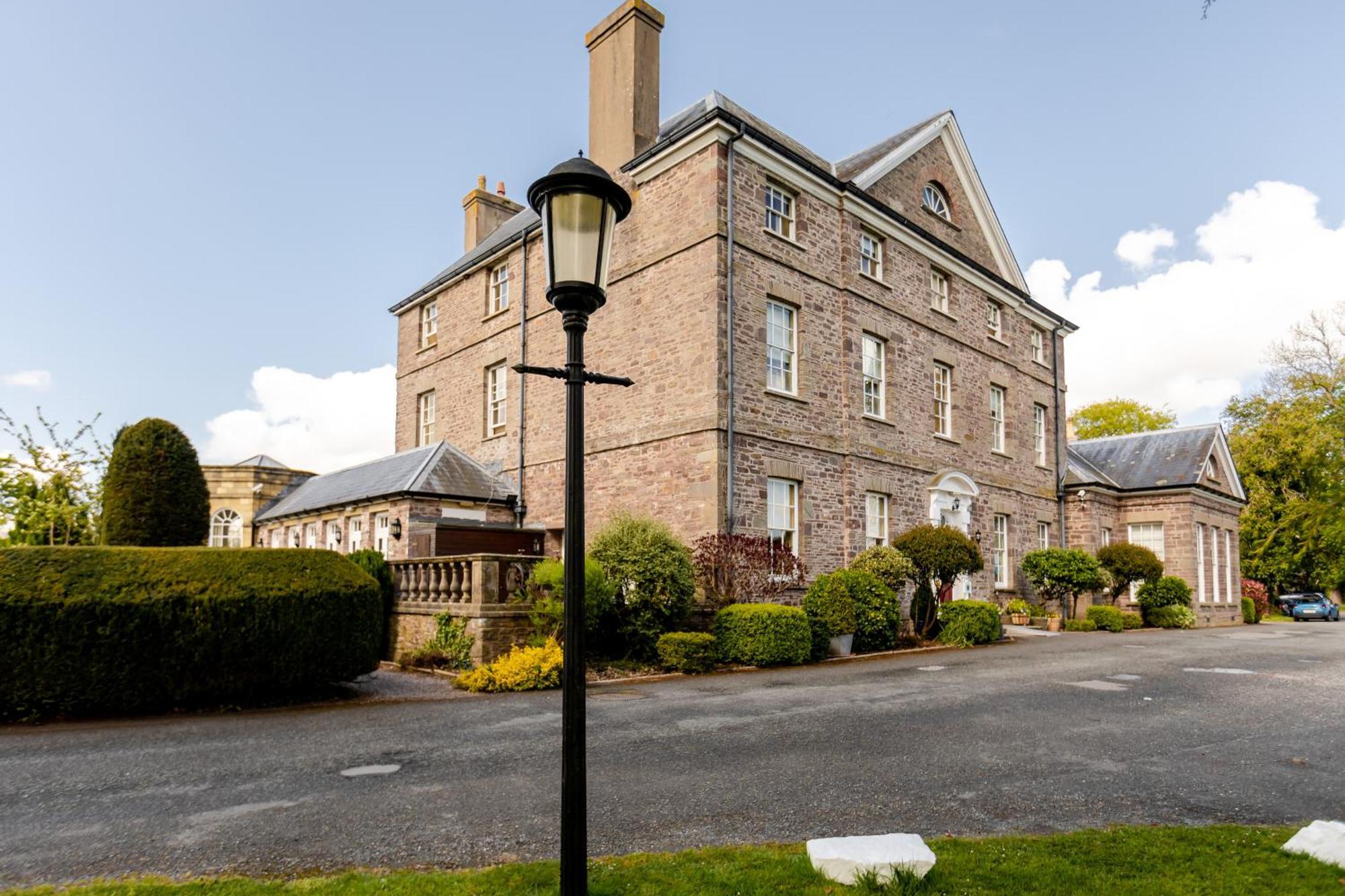 Peterstone Court Country House Restaurant & Spa Μπρέκον Εξωτερικό φωτογραφία