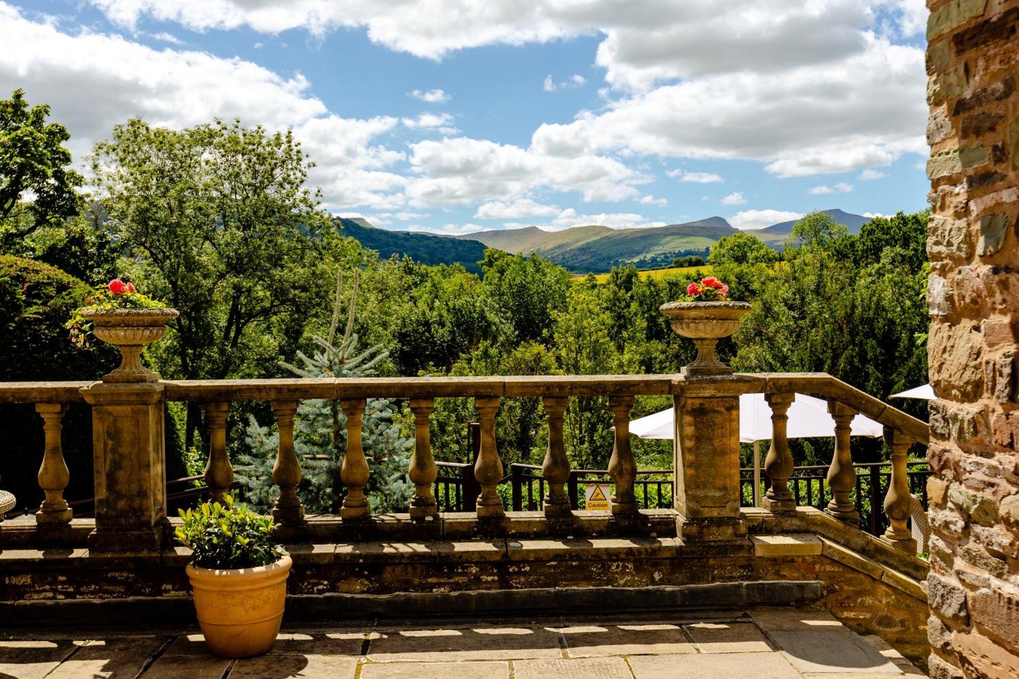Peterstone Court Country House Restaurant & Spa Μπρέκον Εξωτερικό φωτογραφία